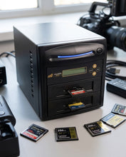 Load image into Gallery viewer, Acumen Disc 1 to 1 CFAST Duplicator - CompactFAST Flash Drive Memory Card Copier (Up to 150mbps) with DoD compliant Erase Mode (AD01-CFAST150)
